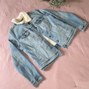 Universal Thread Sherpa Lined Denim Jacket